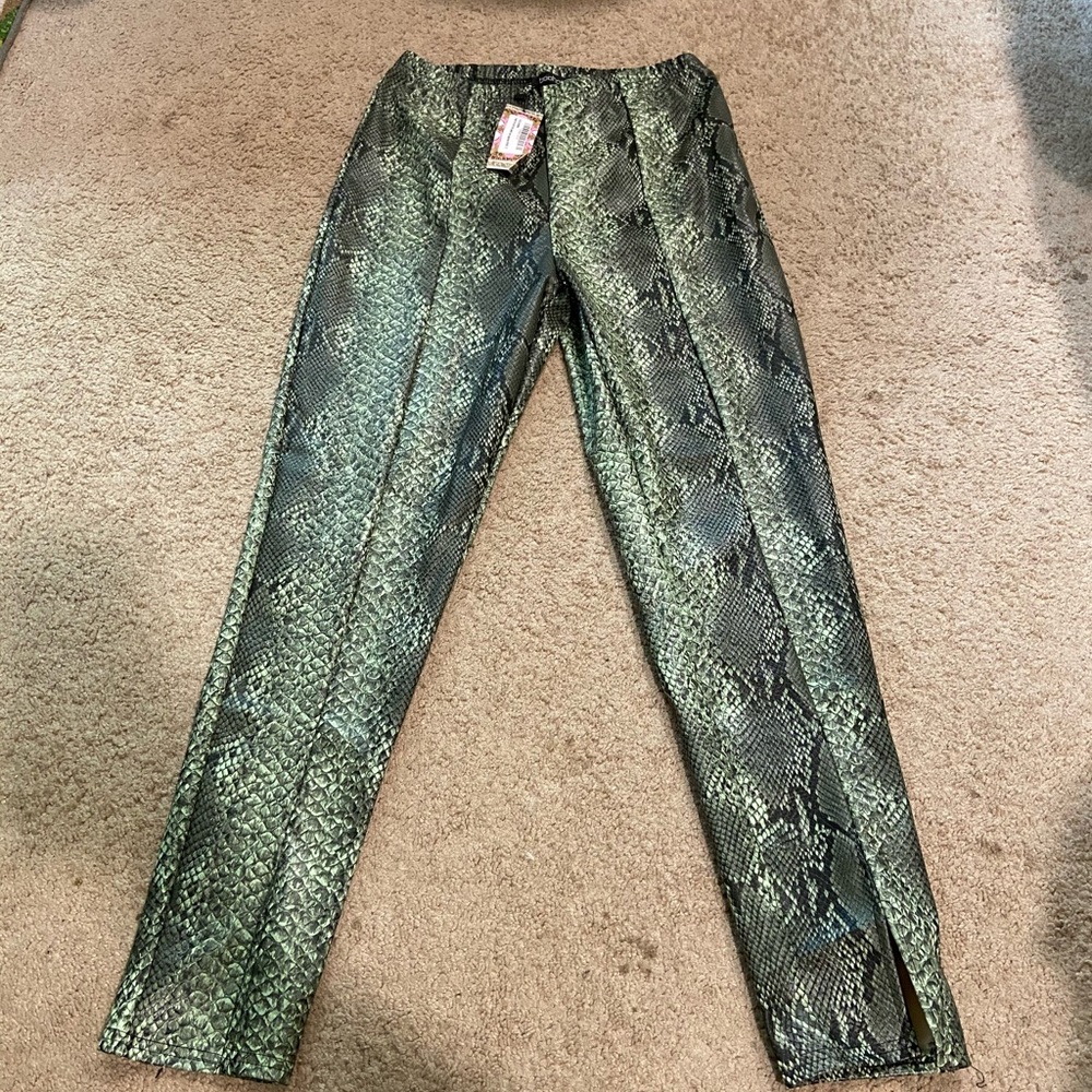 Snake skin leggings